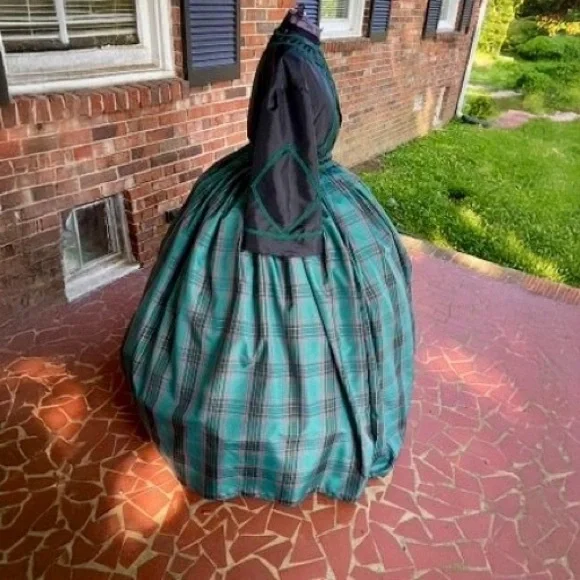 Civil War Reenactor Ladies Dress/Gown Green and Black Plaid Taffeta 38” NWOT - Picture 3 of 5